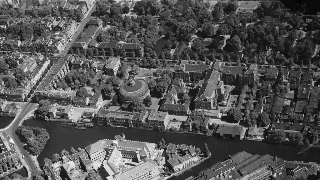 ARTIS voor de oorlog. (Foto: collectie Nederlands Instituut voor Militaire Historie)